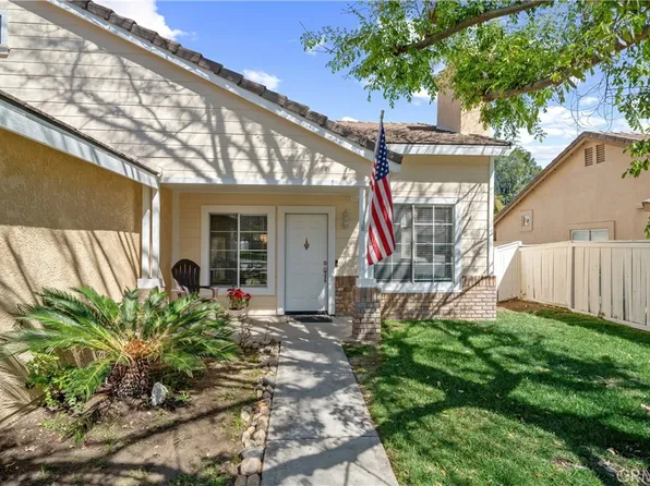 19390 Okeechobee Ln, Lake Elsinore, CA 92530