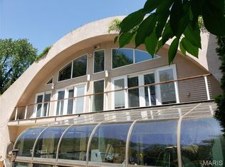 21 Charles Dr, Caseyville, IL 62232