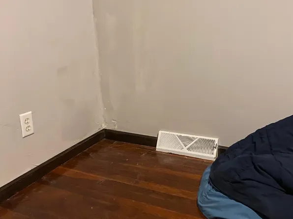 905 N Washington St, Clinton, MO 64735