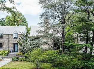 1007 Vassar Rd, Alexandria, VA 22314