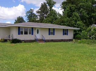 546 Holly Grove Rd, Benson, NC 27504