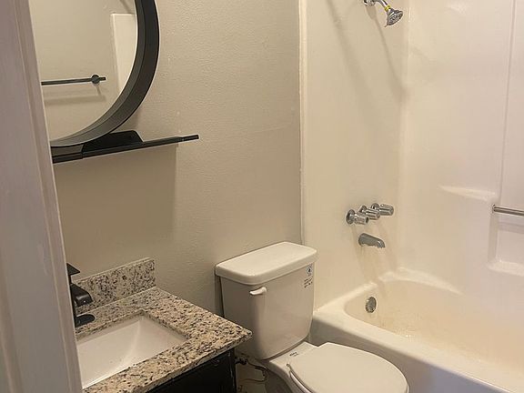 5th image of 2007 S Ervay St Ste 301