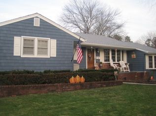 47 Drake Rd, Centereach, NY 11720