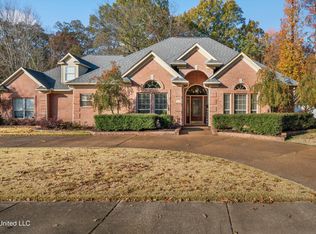 6429 Darren Dr, Olive Branch, MS 38654