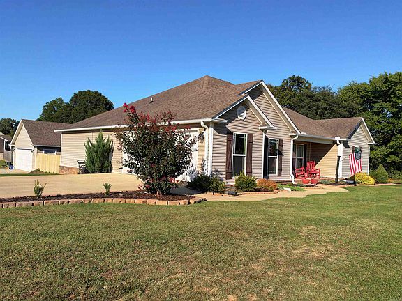 3rd image of 300 Sunset Dr