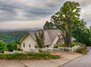 254 Sky High Dr, Blue Ridge, GA 30513