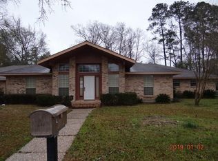 203 Pebble Springs Ln, Cleveland, TX 77327