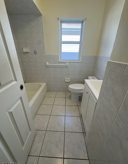 549 Hawthorne Ave #3 — Photo 8