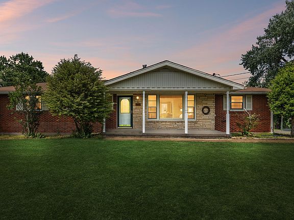 2nd image of 209 Rosehill Dr