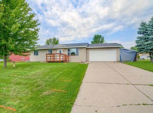5191 Mallard Ln, Monticello, MN 55362