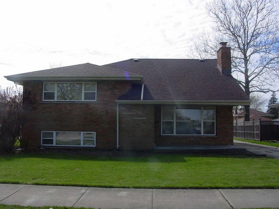1st image of 16532 Greenwood Ave