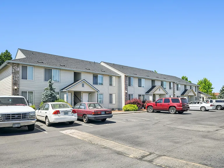 Ridgeland Apartments — Photo 8