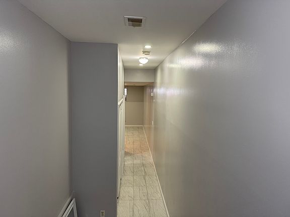 5th image of 52 Ludwig Ln #2