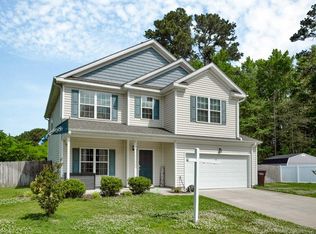 416 Pines Ct, Chesapeake, VA 23323