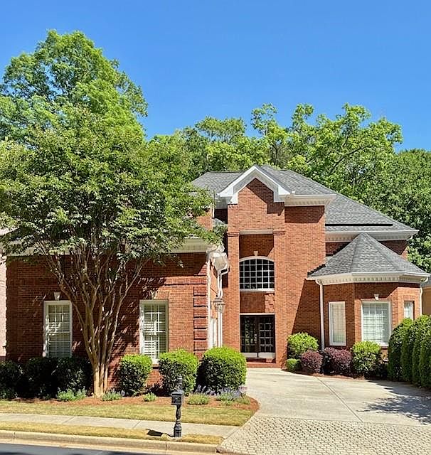 1st image of 2075 River Falls Dr