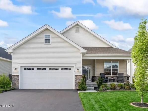 38 Keeneland Road, New Egypt, NJ 08533