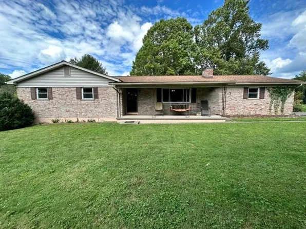 135 Jim Bailey Farm Rd, Prosperity, WV 25909