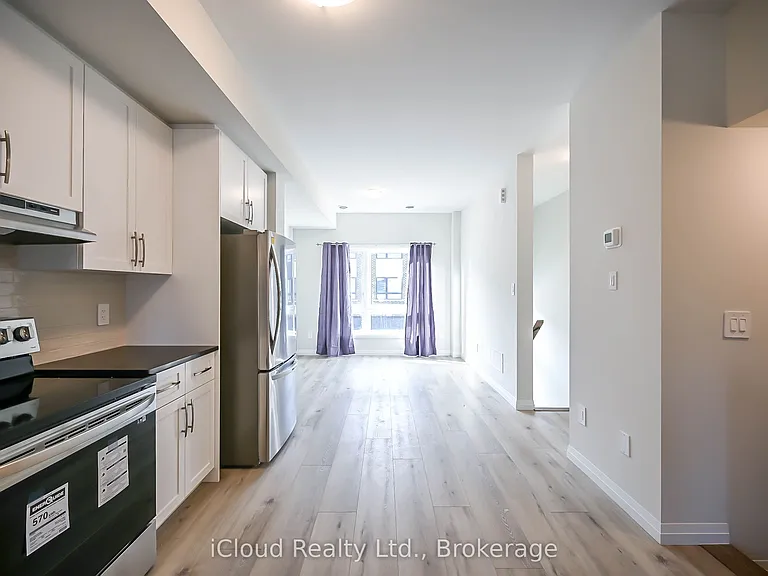720 Grey St #58 — Photo 5