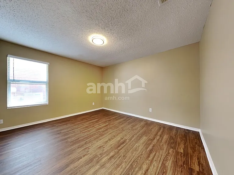4609 Green Meadow Dr — Photo 16