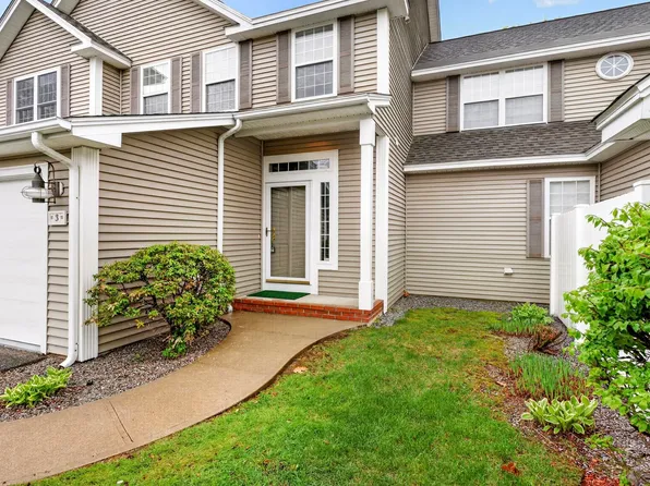 3 Summer Snow Lane, Bedford, NH 03110
