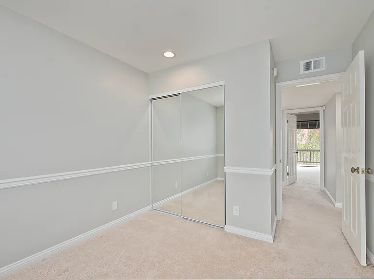 21730 Marylee St — Photo 20