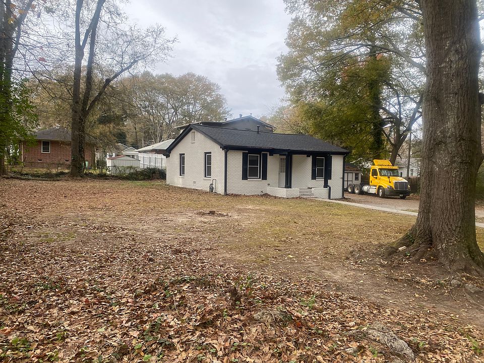 1st image of 427 Wellons St NE