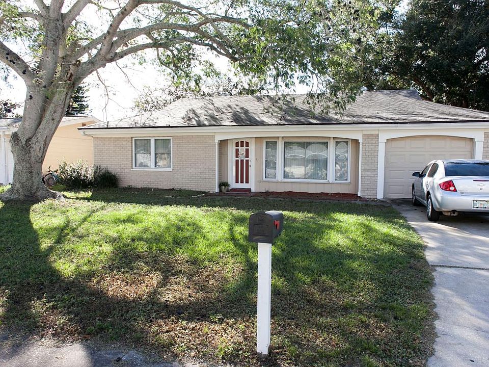 1st image of 4020 Woodsville Dr