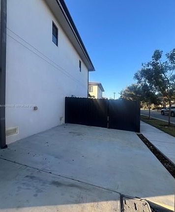 3rd image of 1152 NW 2nd Ln