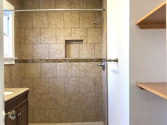5th image of 4025 Eagle Rock Blvd