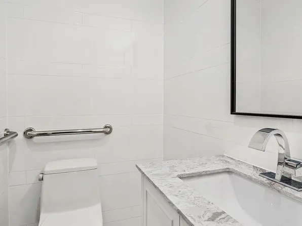 5-18 51st Avenue image 8 of 23