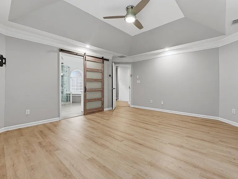 1106 Glenrose Dr SE — Photo 11