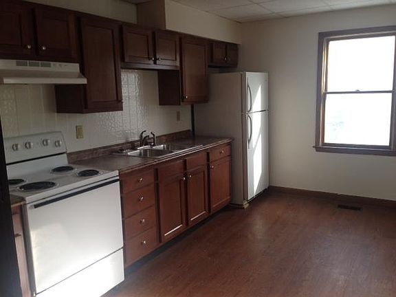 4th image of 630 Dehass St