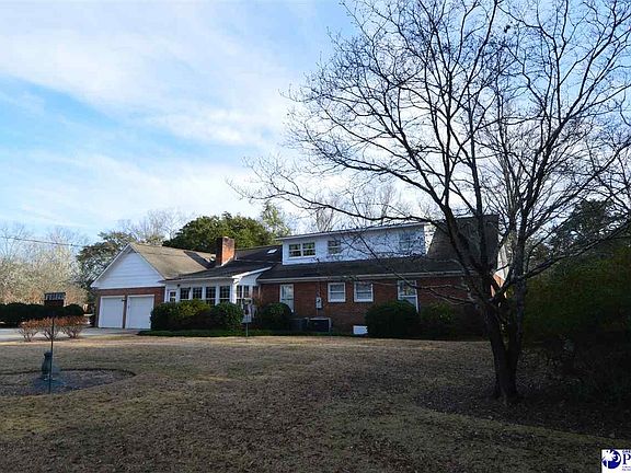2nd image of 132 Holly Dr