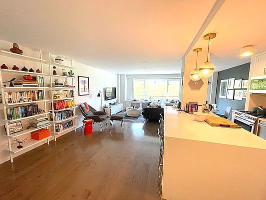 2nd image of 392 Central Park W APT 6N