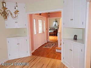 2nd image of 529 Leggat St