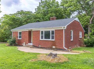 212 N Maple St, Adamsville, TN 38310