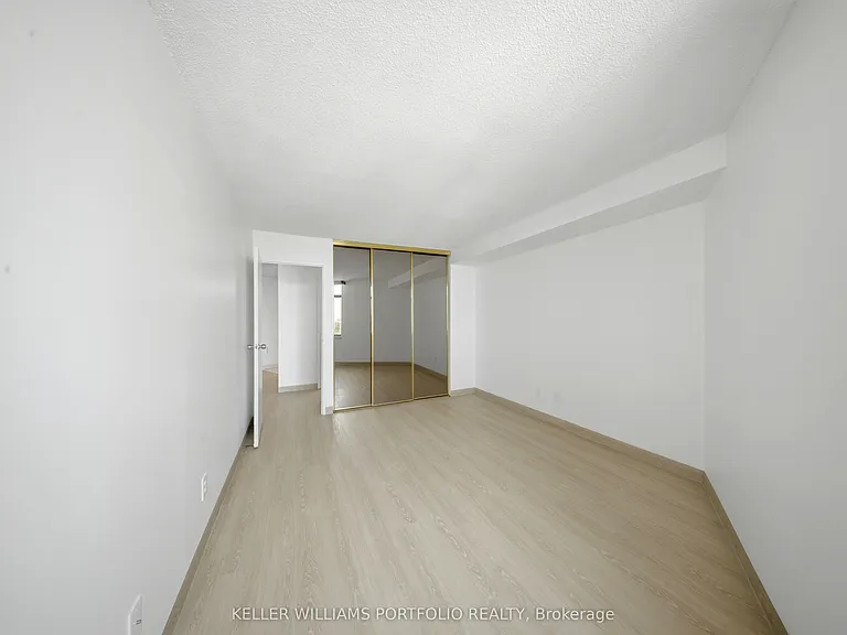 250 Queens Quay W #1608 — Photo 13