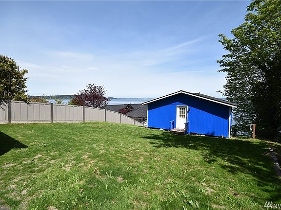 4th image of 1269 Colchester Dr E
