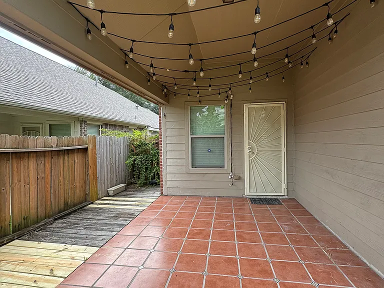 11931 Green Colling Park Dr — Photo 18