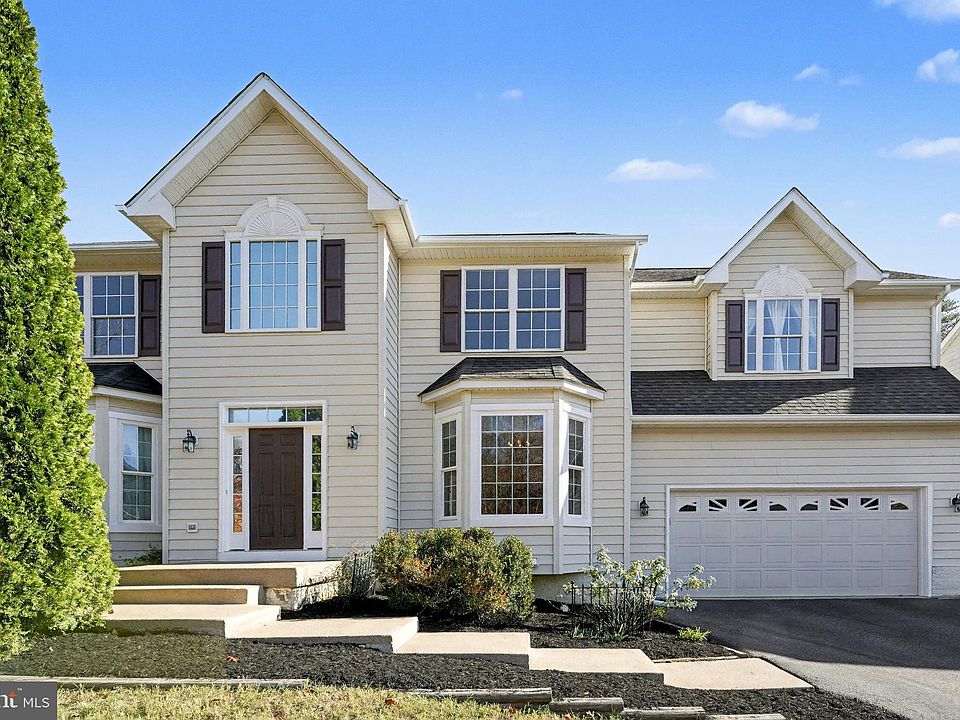 1st image of 9923 Holland Meadows Ct