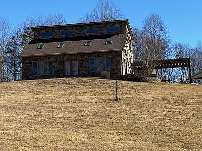 Front of guest house