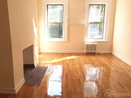 Rented by City Connections Realty | media 26