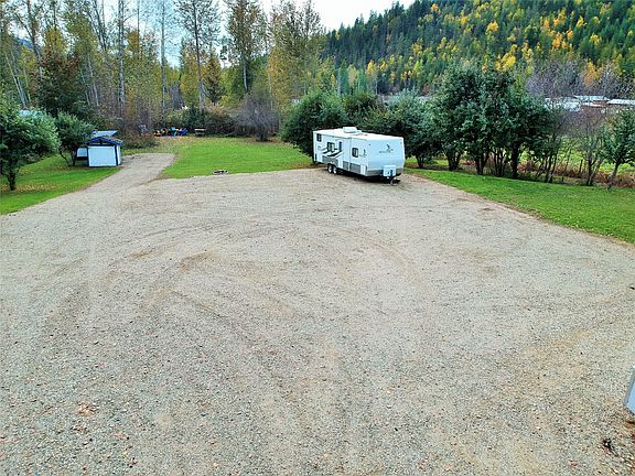 5th image of 1822 Cemetery Rd