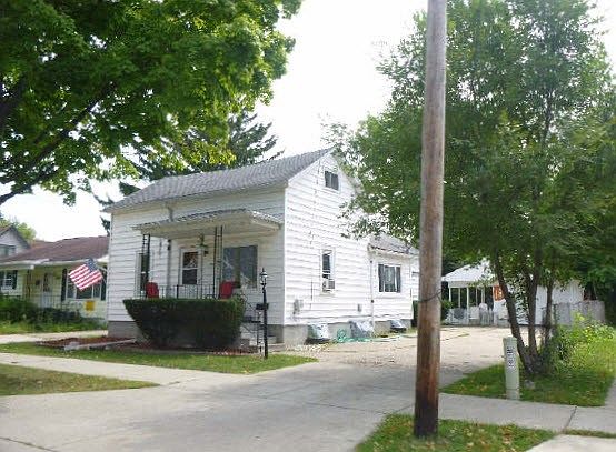 2nd image of 810 S Woodbridge St