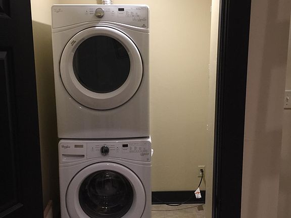 3rd image of 108 W Ashland Ave APT 1