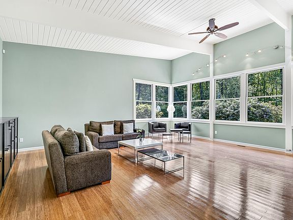Living Room 18' tall ceiling