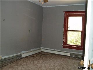 4th image of 4211 S 19th St