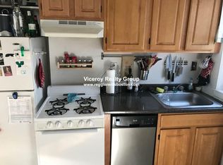 218 W 8th St #3V, Boston, MA 02127