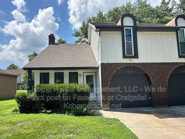 3870 SW Harbor Dr — Photo 3