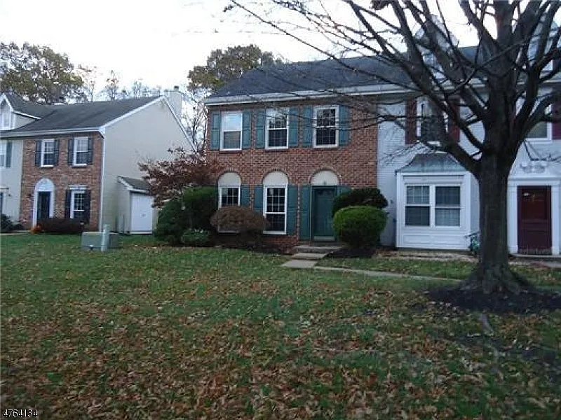 17 Albury Way photo 1